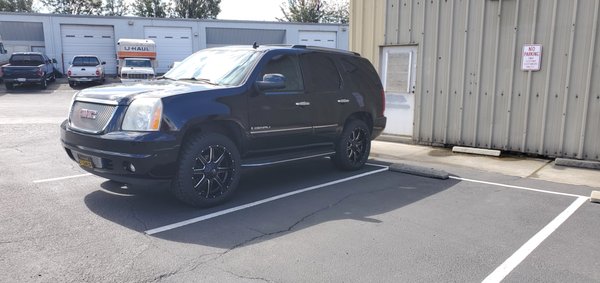 Photo of SWAT Customs - Fremont, CA, US. 2" Level kit on 33s, 22" Fuel wheels