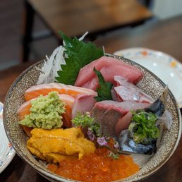 Kaisen Chirashi Sushi