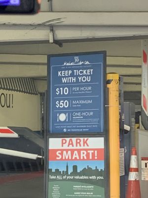 Photo of Pier 39 Parking Garage - San Francisco, CA, US. Parking prices as of 12/2023