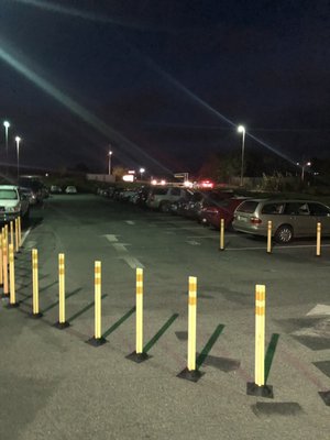 Photo of Burlingame Airport Parking - Burlingame, CA, US. Early morning lot