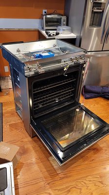 Photo of Zuta Appliance Repair - Berkeley, CA, US. Bosch oven repair