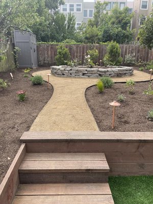 Photo of Logiculture - San Francisco, CA, US. Decomposed granite for the walkway