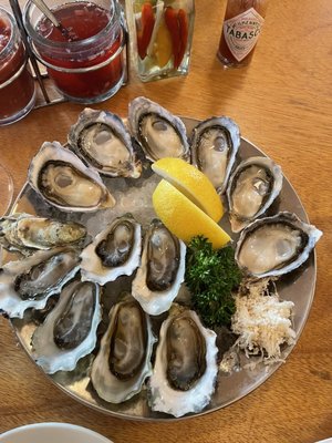 Photo of Oyster Express - Vancouver, BC, CA. Excellent oysters.