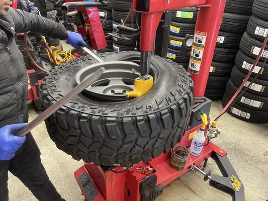 Photo of Moe's Tires - San Francisco, CA, US.