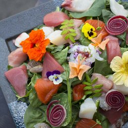 Sashimi Salad