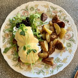 Eggs Benedict