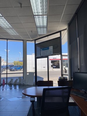 Photo of Putnam Subaru - Burlingame, CA, US.