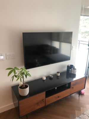 Photo of Stunner Handyman - San Mateo, CA, US. Perfectly mounted TV