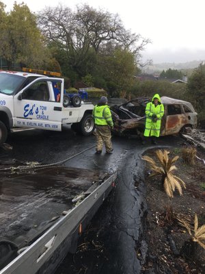 Photo of Ed's Tow & Cradle - Mountain View, CA, US. Recovering cars, no problem!