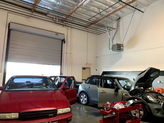 Photo of De Leon Auto Glass - Lancaster, CA, US. 604 W Ave L, Suite 111 Lancaster, Ca 93534