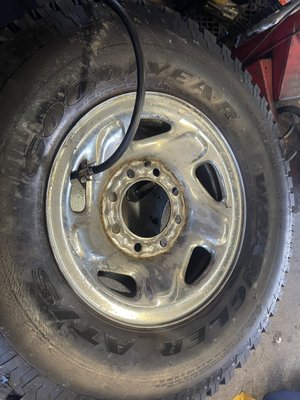 Photo of Cesar’s tires - Daly City, CA, US. Tire repair