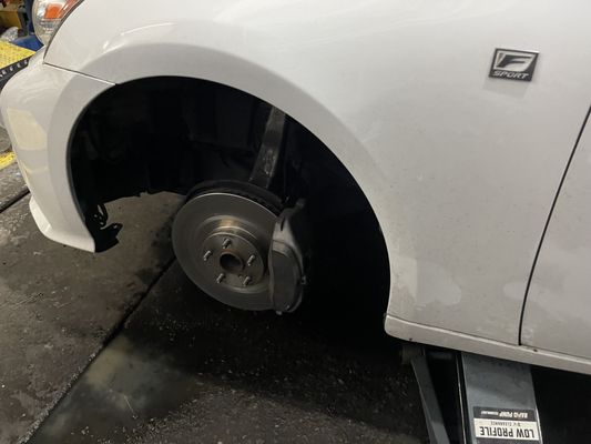 Photo of Cesar’s tires - Daly City, CA, US. Lexus brake service