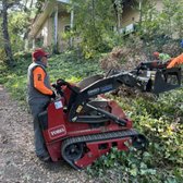Mini skid steer makes fatigue on the site a rarity