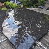 Our professional solar panel cleaning service, will have your panels will gleam in the sunlight. Look at that reflection!