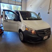 2019 MERCEDES METRIS PASSERNGER WINDOW REPLACEMENT