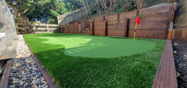 Putting green turf installation 