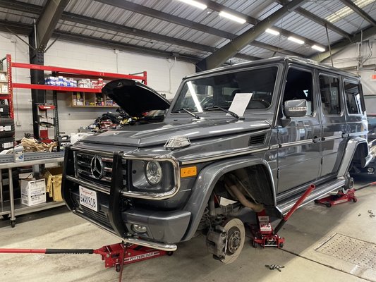 Tire Installation - G Wagon