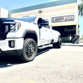 GMCS SIERRA 2500 DUALLY WHEELS AND TIRES