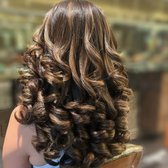 Womens Blowout with Curls