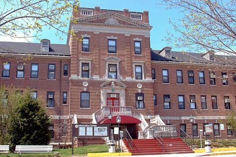 Front entrance of Edith Nourse Rogers Memorial Veterans' Hospital