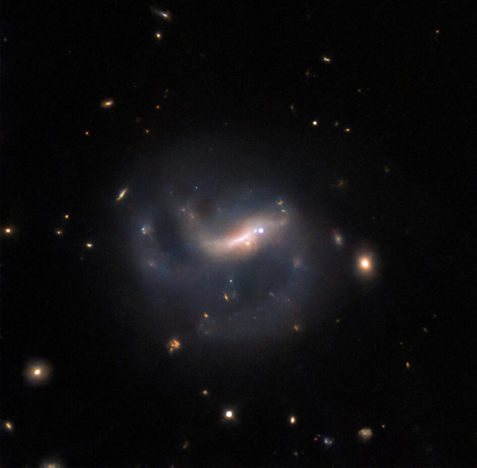 Hubble Spotlights a Supernova