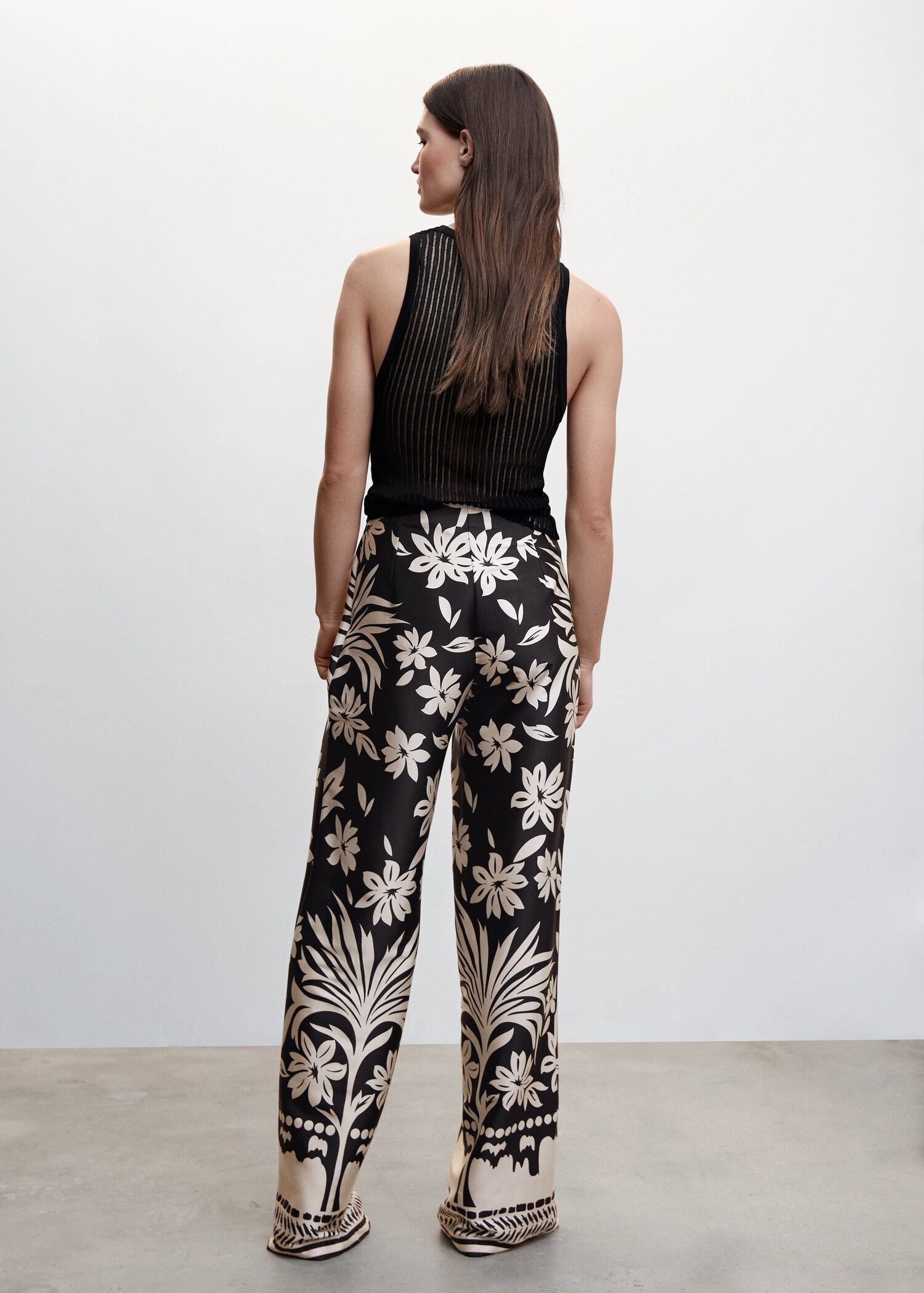 Floral palazzo pants - Reverse of the article