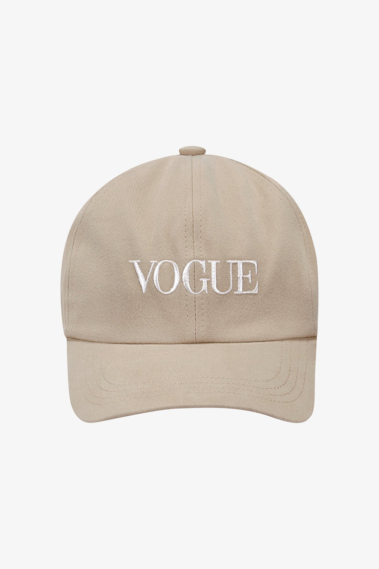 Cappellino VOGUE Stripes Edition beige con logo ricamato bianco