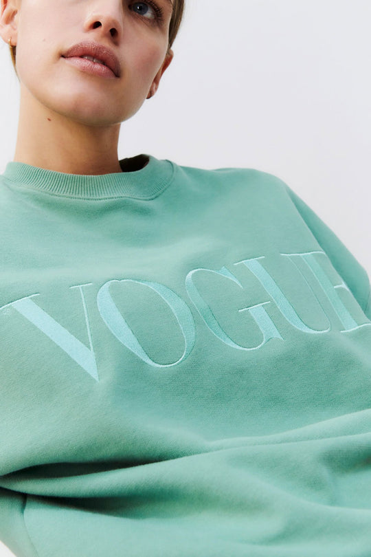 Felpa VOGUE verde acqua con logo ricamato