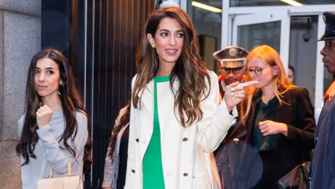 Amal Clooney präsentiert den perfekten Business-Look für den Herbst - mit diesen Essentials