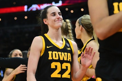 Iowa Hawkeyes guard Caitlin Clark