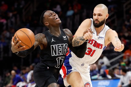 VIDEO: Evan Fournier chokes Dennis Schroder during Olympic Qualifier