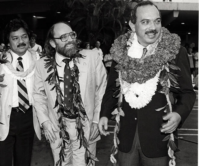 STAR-ADVERTISER / OCT. 22, 1986
                                John Waihee, right, Neil Abercrombie and Ben Cayetano attend a fund-raiser for Waihee’s gubernatorial bid in 1986.