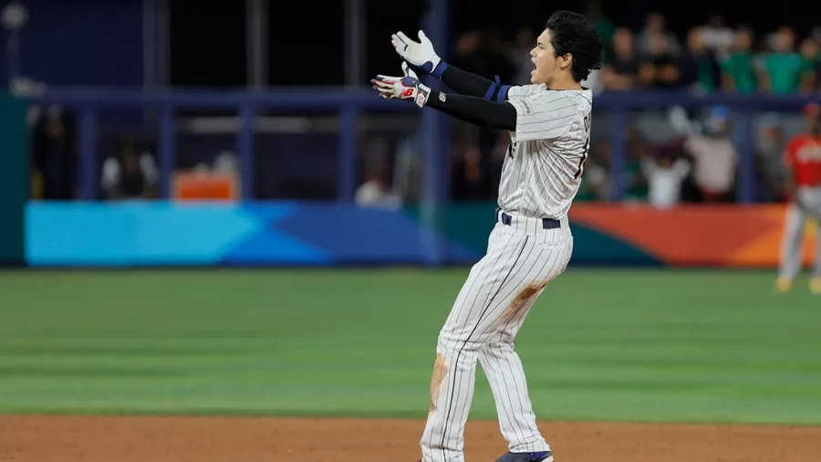 El playmaker de los Angels impulsó nueve carreras, incluida la del empate en el doble de Munetaka Murakami contra México que envió a Japón a la final.