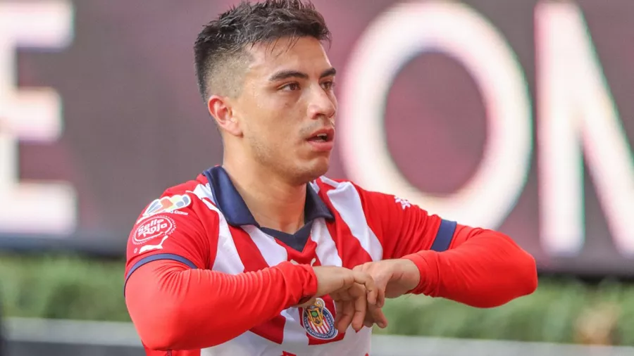 Chivas: 12 títulos (2° lugar histórico) | Debuta ante el Forge el 7 de febrero