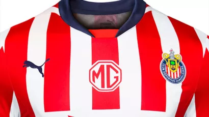 Después de décadas, la camiseta de Chivas se llena de publicidad