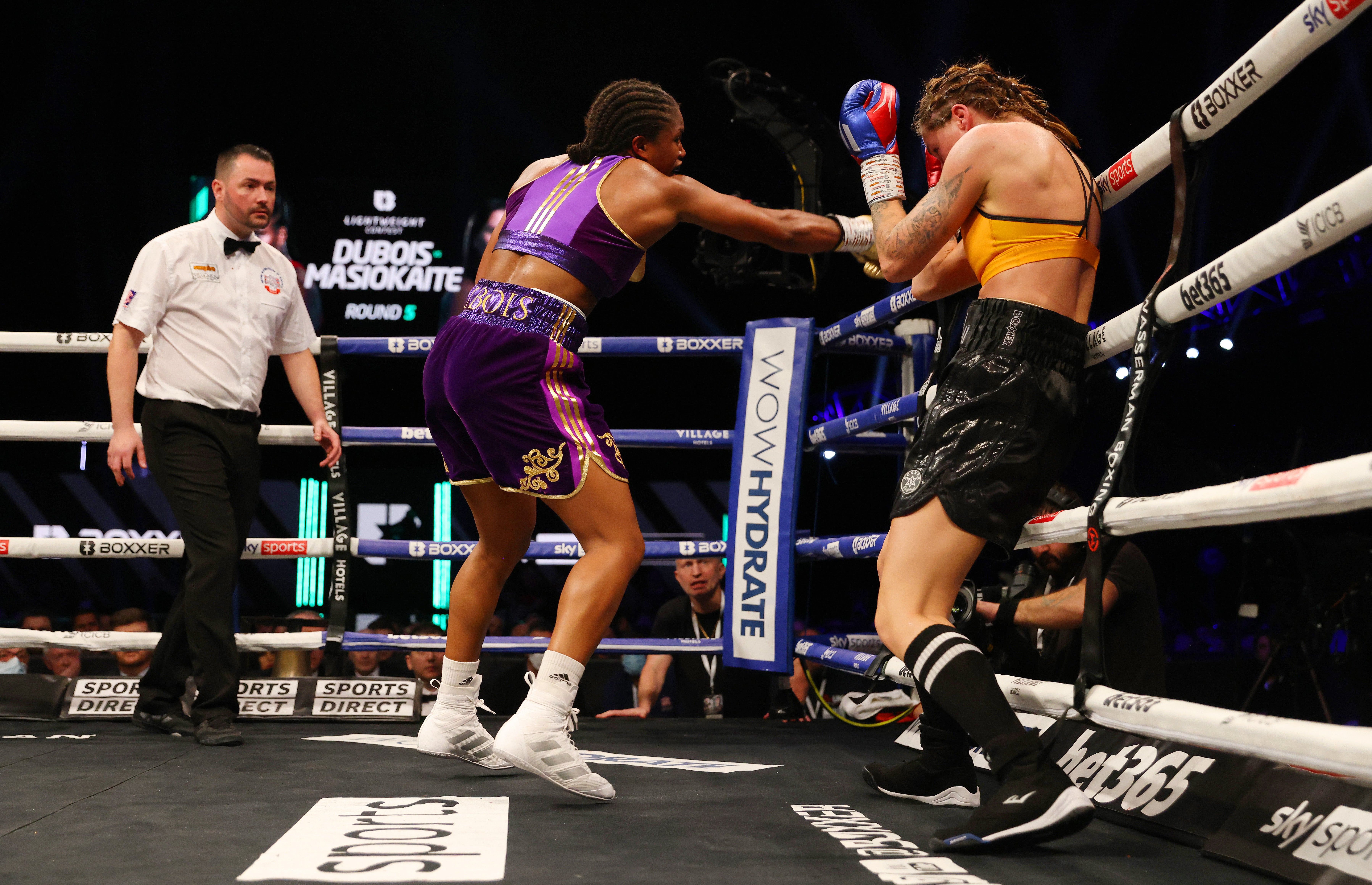 Dubois in her pro debut, against Vaida Masiokaite in February 2022