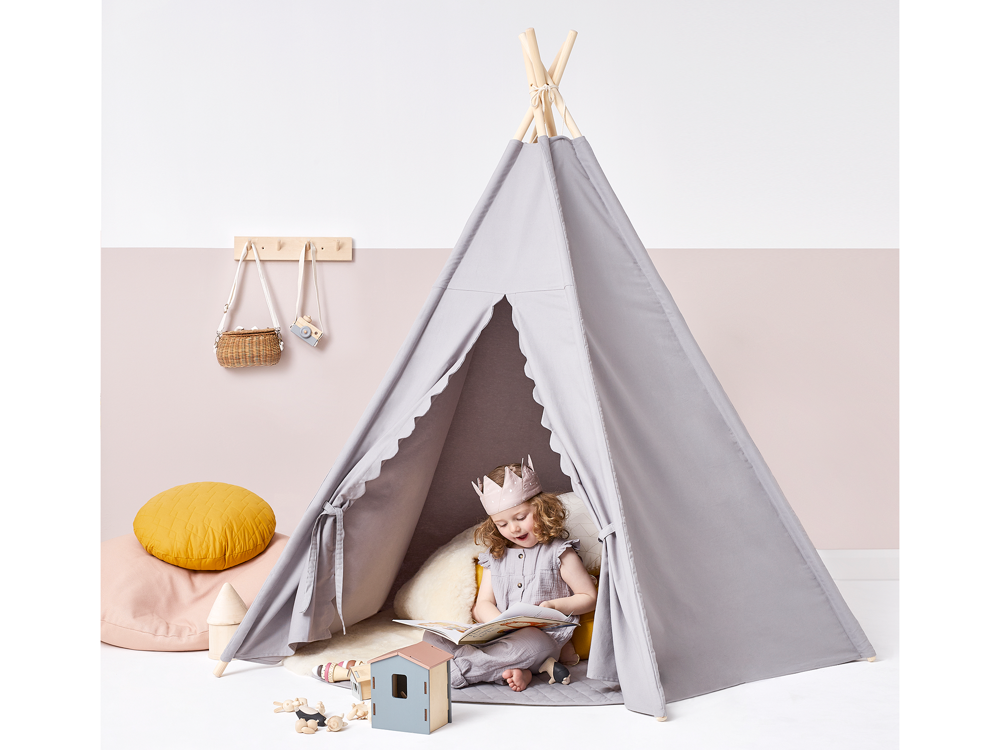 The Little Green Sheep kids teepee play tent.png