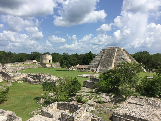 <p>Central Mayapan showing the K’uk’ulkan and Round temples</p>