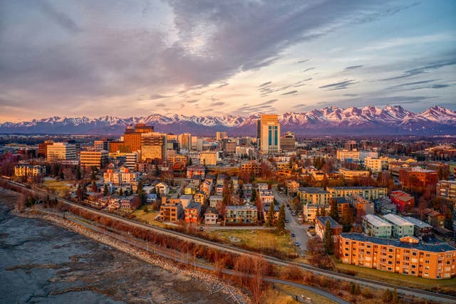 <p>Wild mountains meet modern buildings in Alaska’s largest city </p>