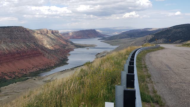 <p>A view from above the Flaming Gorge, Wyoming  </p>