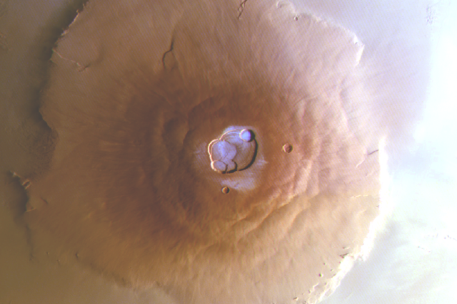 <p>Morning frost detected on volcanoes near Mars’s equator (ESA/DLR/FU Berlin)</p>