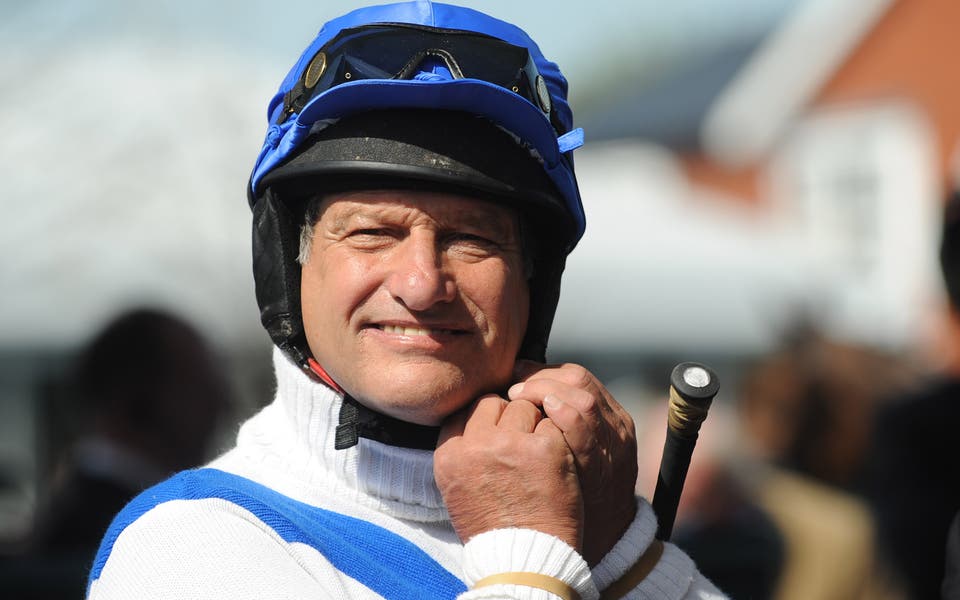 Grand National-winning jockey Bob Champion to receive honour