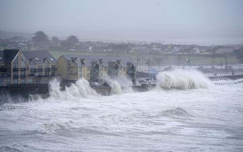 Storm Debi to batter Ireland with gusts of up to 130km/h