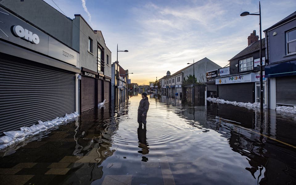 Storm Debi brings heavy rain and gale-force winds to parts of UK