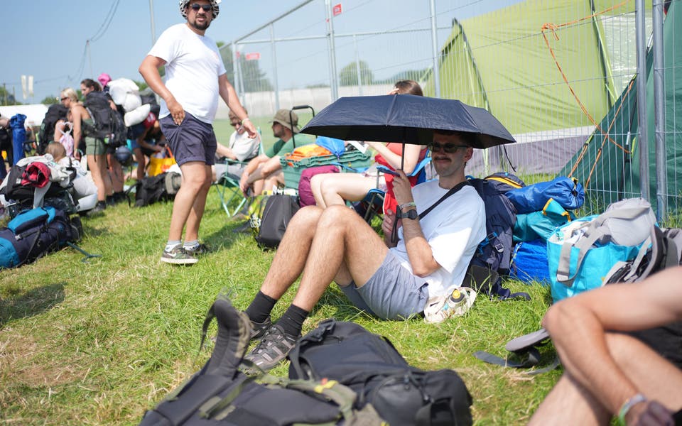 Some rain but no washout expected as thousands more set to arrive at Glastonbury