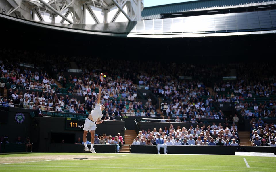 Wimbledon match briefly suspended after medical emergency in crowd