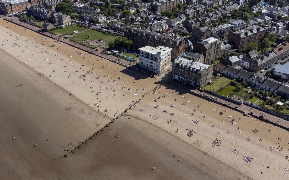 Government ‘missing in action’ on Edinburgh beach pollution incident, MP claims