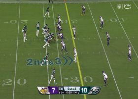 Boston Scott's ballcarrier vision creates elusive 18-yard pickup