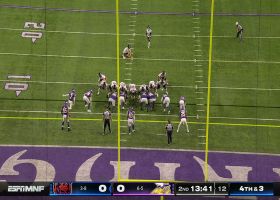 Santos' 25-yard FG opens 'MNF' scoring in second quarter