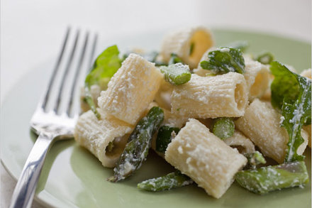 Image for Pasta With Asparagus, Arugula and Ricotta